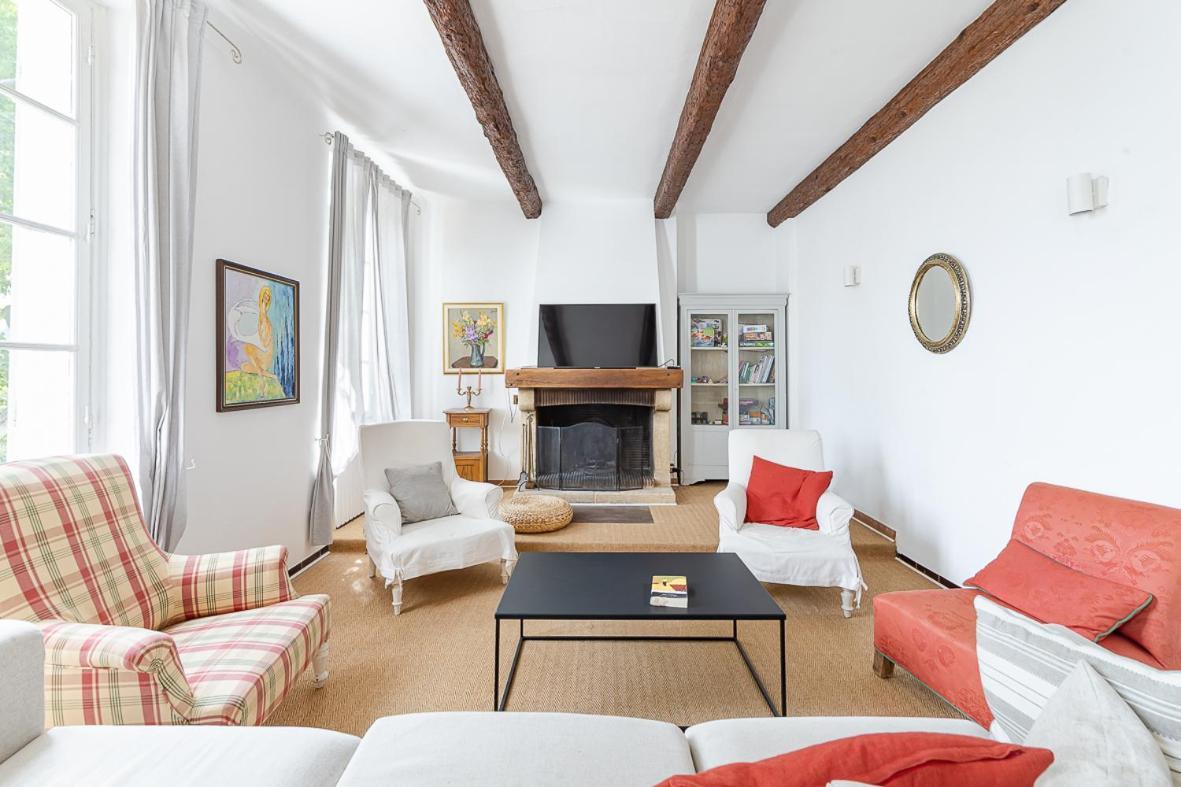 Maison De Maitre 230M² En Plein Coeur Du Village Camps-la-Source Luaran gambar