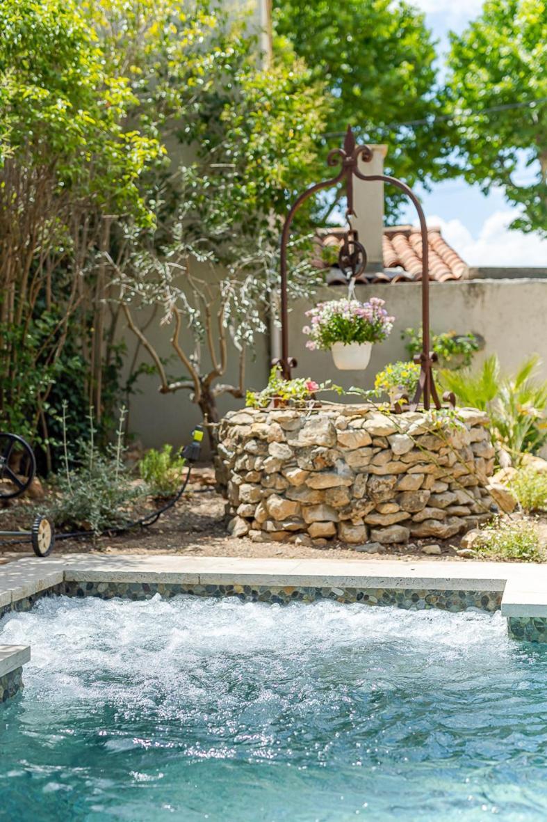 Maison De Maitre 230M² En Plein Coeur Du Village Camps-la-Source Luaran gambar